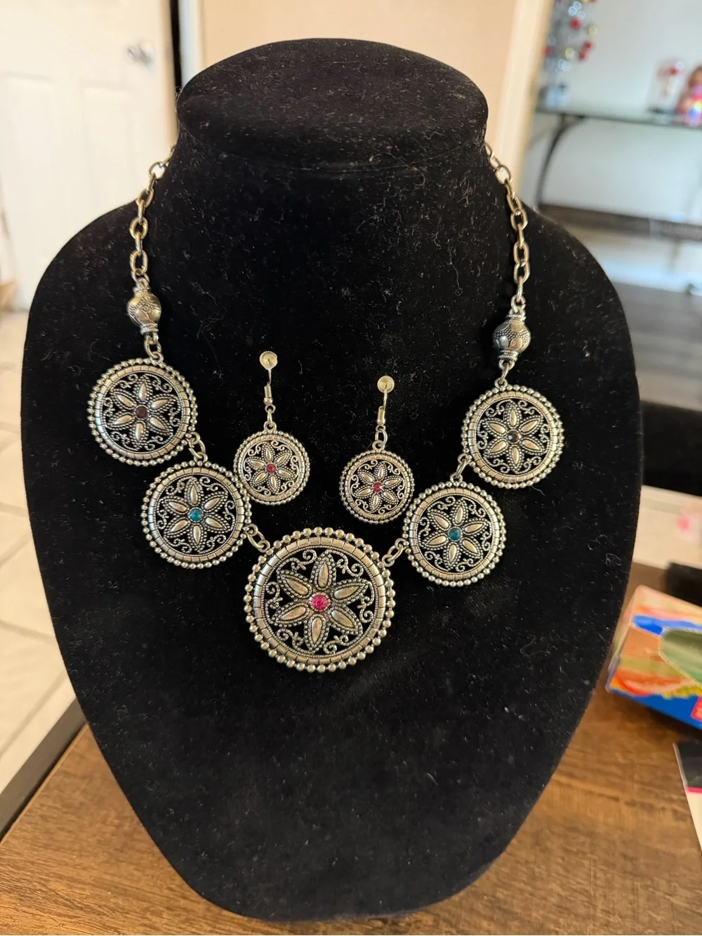 paparazzi Silver Medallion Necklace Set with Pink and Turquoise Accents